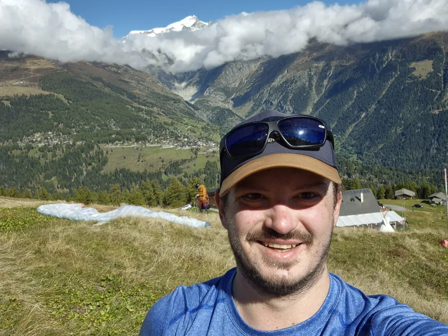 Mihai Lazar - takeoff marshal at FLYwithMIKI paragliding school