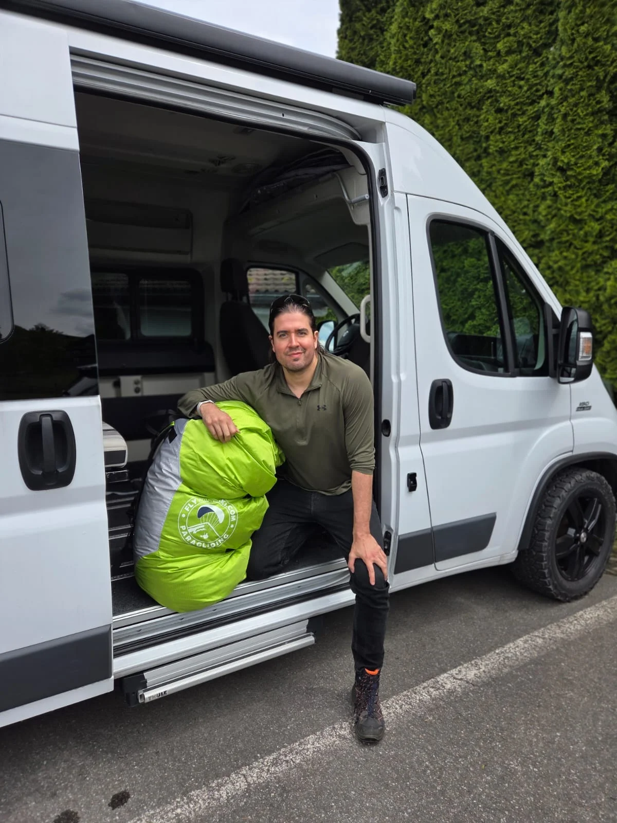 David Rokonay - Startplatzmarschall und angehender Tandempilot bei FLYwithMIKI